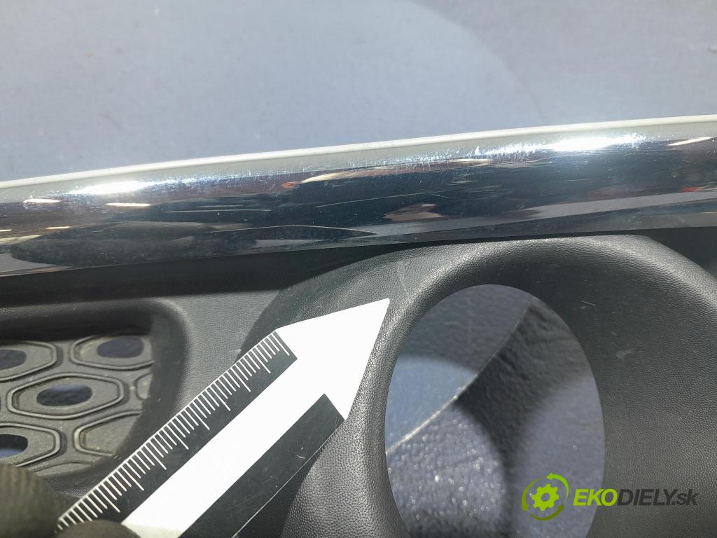 Renault Captur 2014 mřížka / Gril: 620752406R