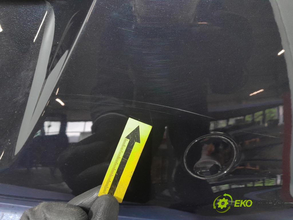 Opel Corsa 2014 nárazník zad