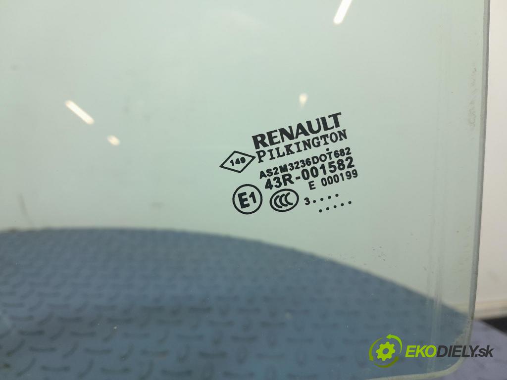 Renault Captur 2014 sklo dvere Predné ľavá