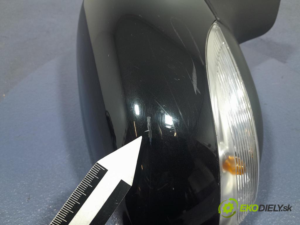 Renault Captur 2014 zpětné zrcátko prave