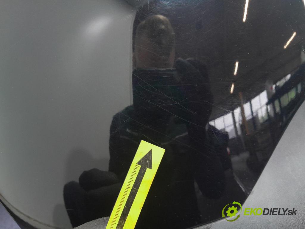 Renault Captur 2014 nárazník Zad: