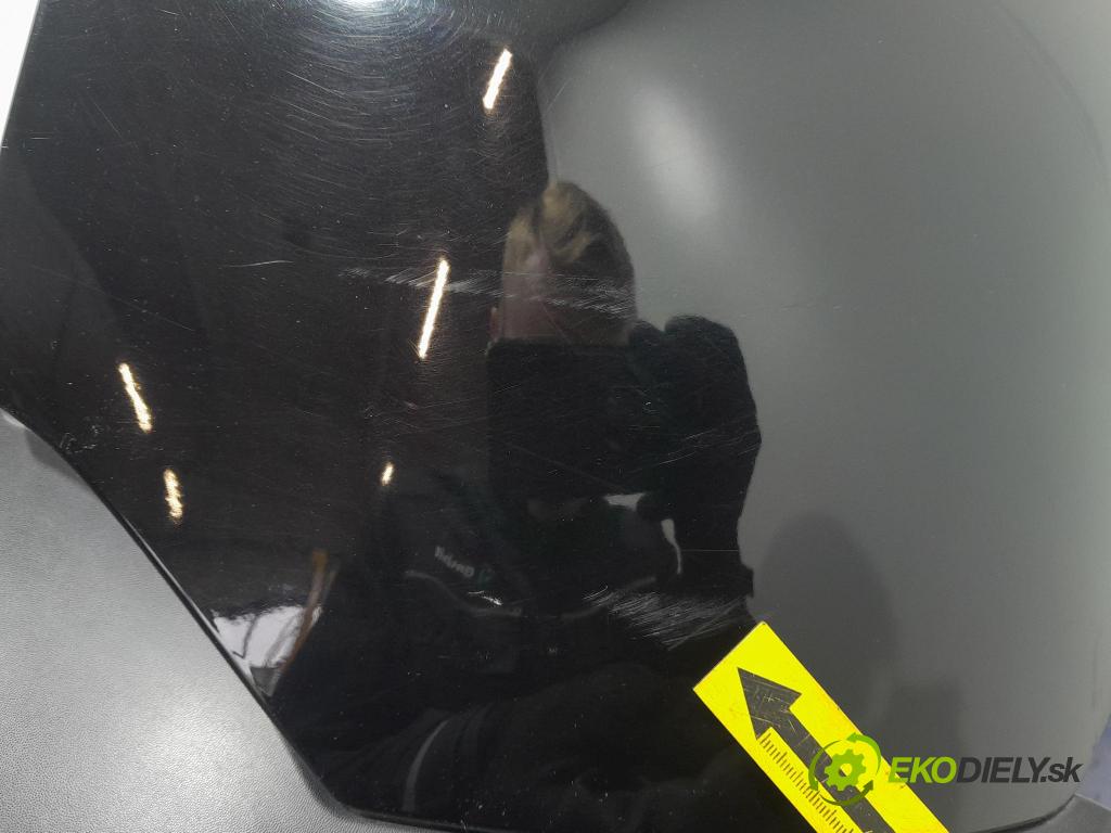 Renault Captur 2014 nárazník Zad: