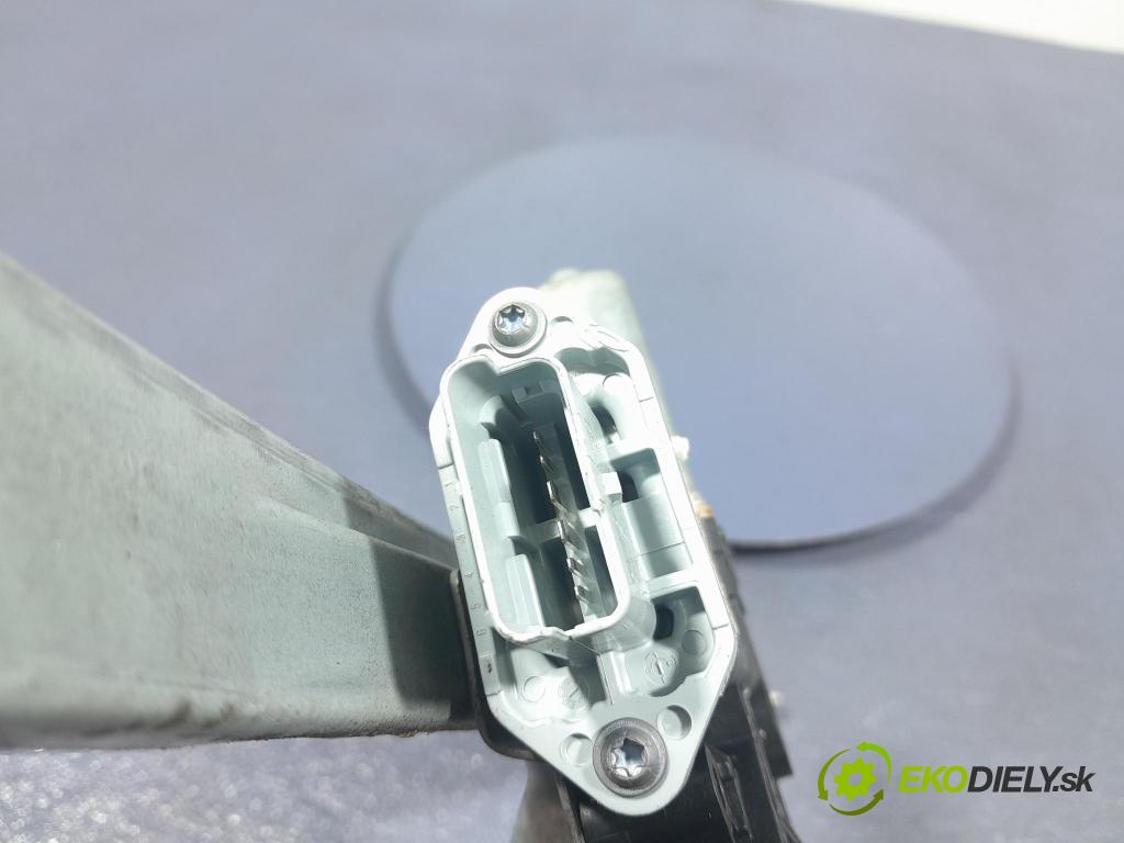 Renault Captur 2014 mechanizmus okna Okná: Predné Vľavo: 128001092