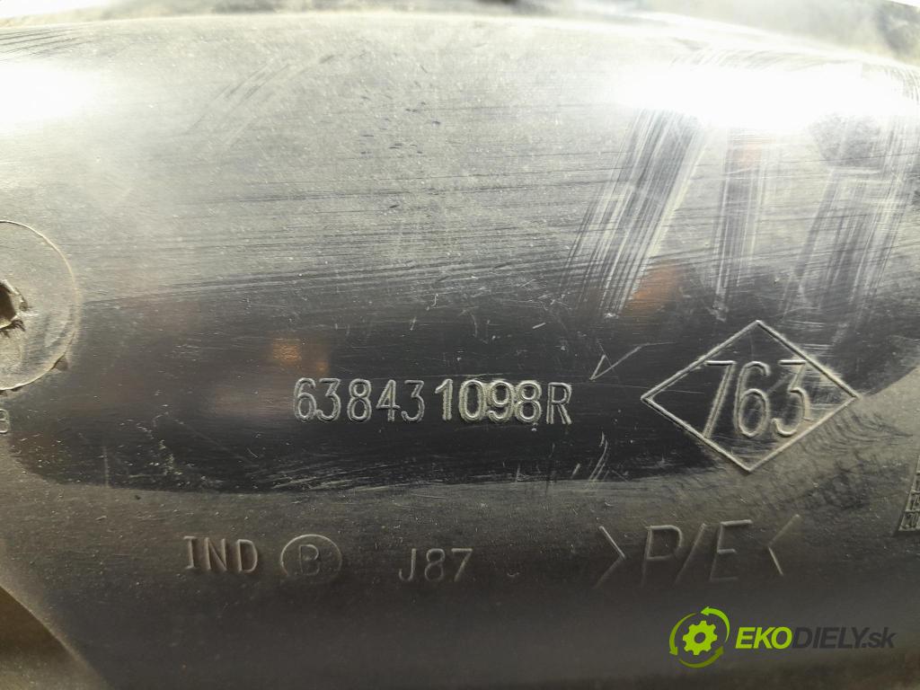 Renault Captur 2014 Blatník: Plastové: Predné 638431098R