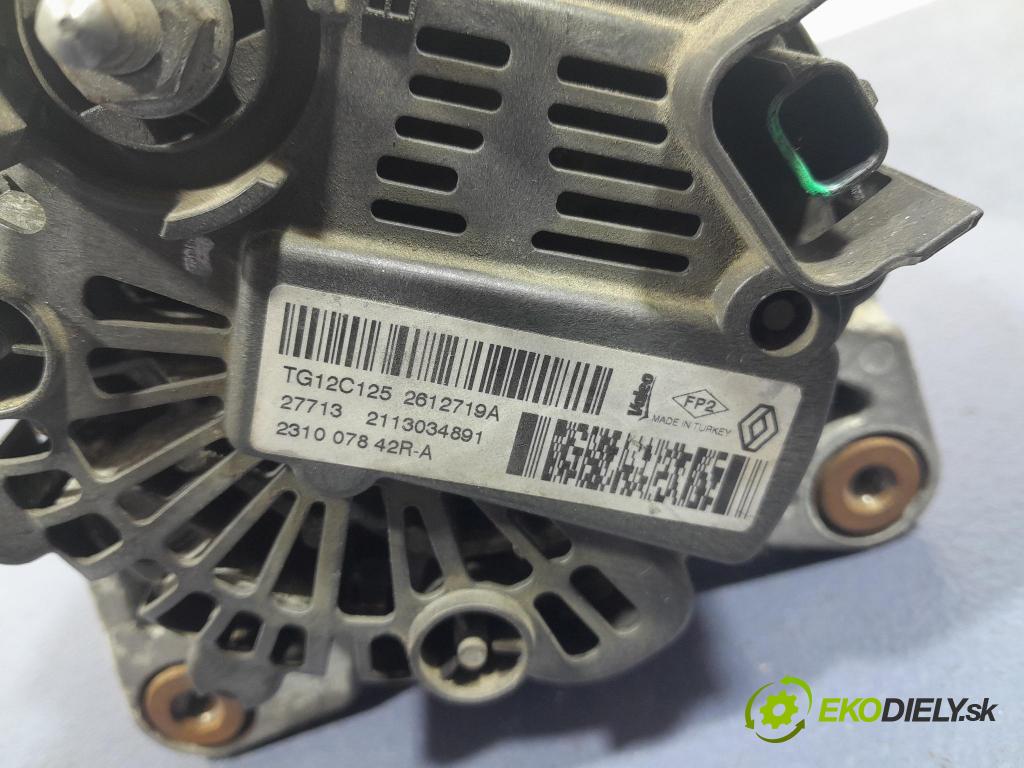 Renault Captur 2014 Alternator 231007842R