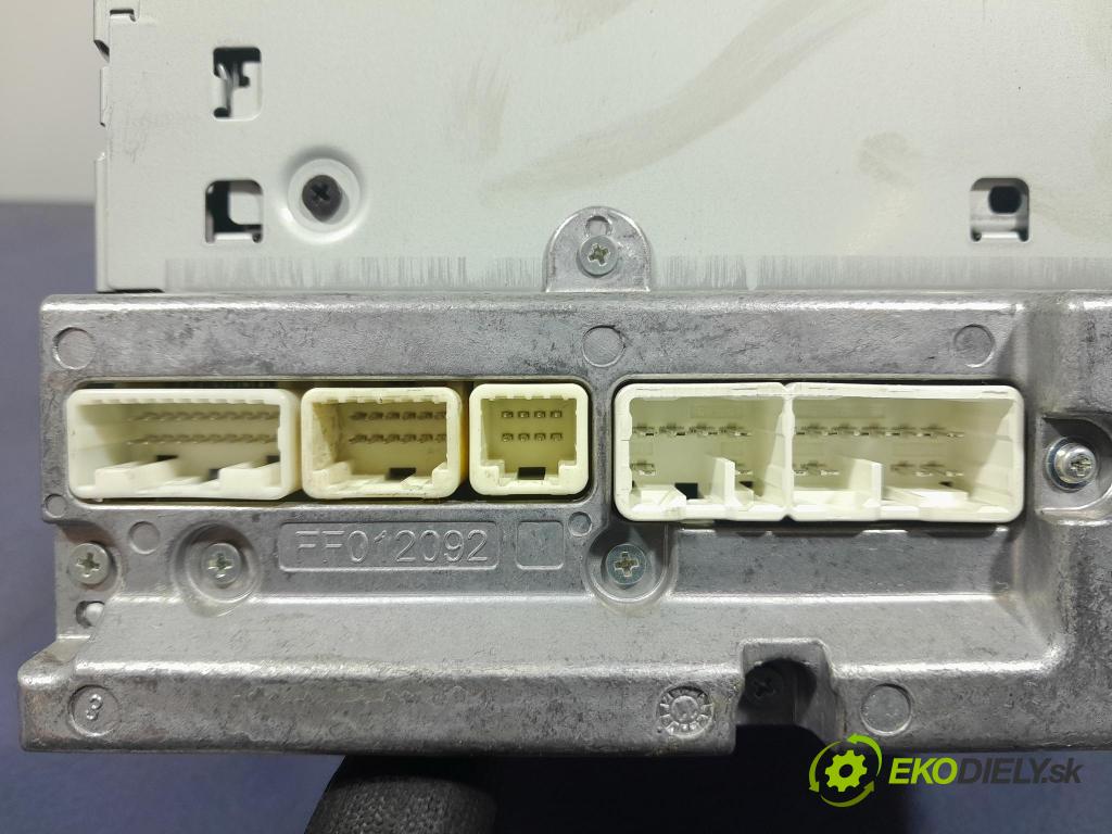 Toyota Avensis 2011 Radio I Navigace: 86120-05151