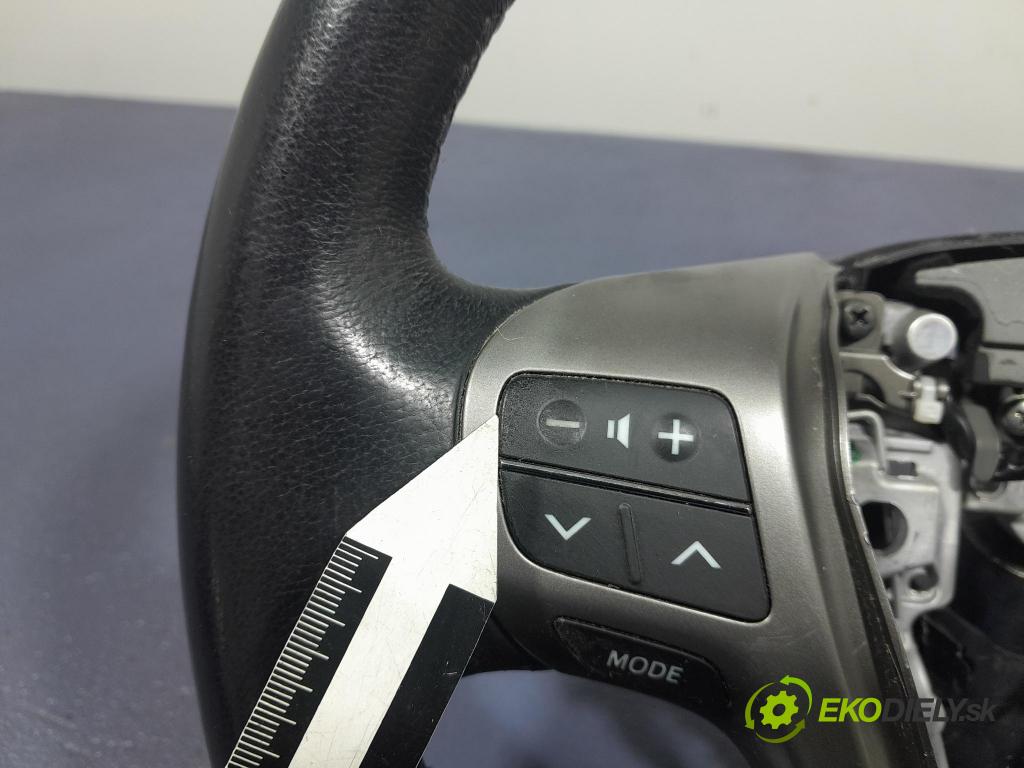 Toyota Avensis 2011 volant 45100-05671