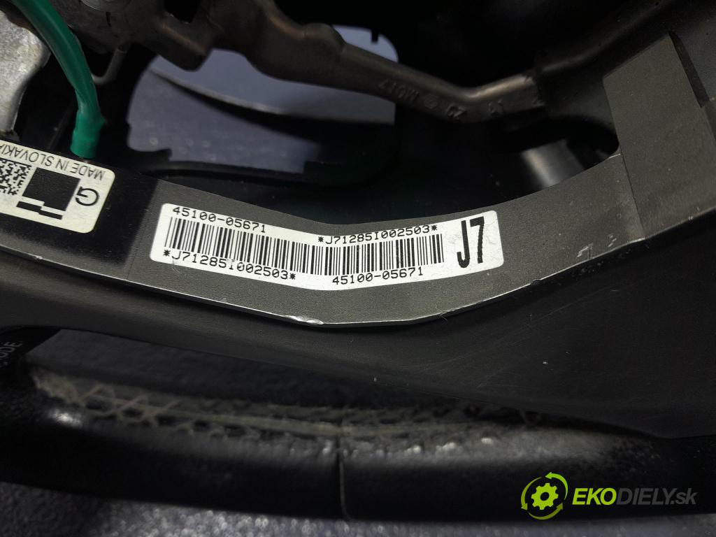 Toyota Avensis 2011 volant 45100-05671