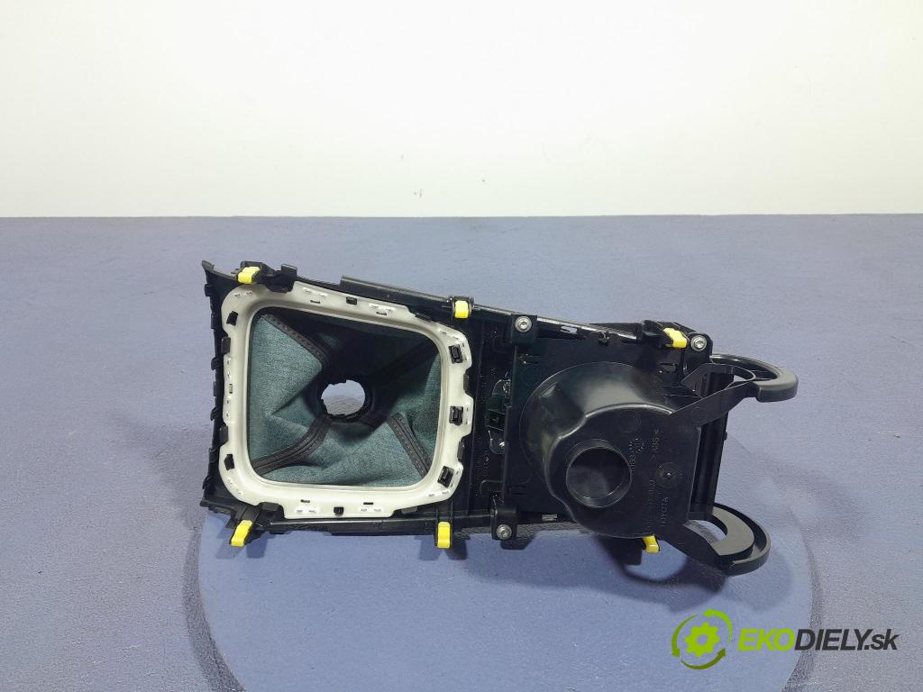 Toyota Avensis 2011 tunel Stredný: 58805-05130