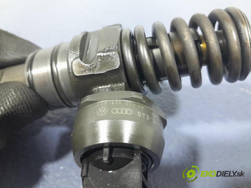 Vw Passat 2006 vstrek 038130073AG
