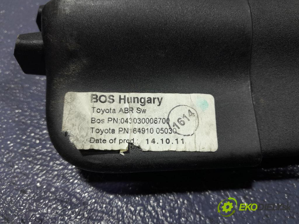 Toyota Avensis 2011 roleta 64910-05030