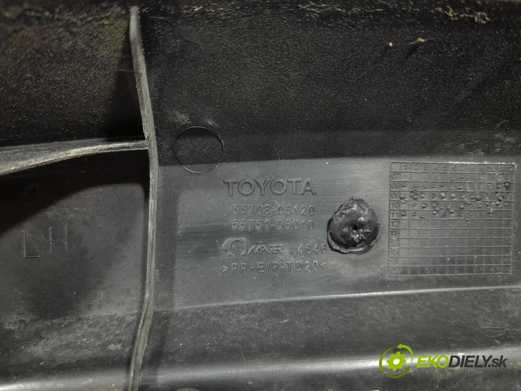 Toyota Avensis 2011 torpédo 55708-05120
