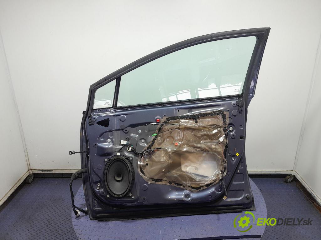 Toyota Avensis 2011 dvere Predné pravé 