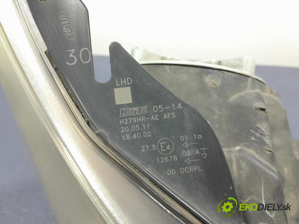 Toyota Avensis 2011 světlo v pravo: 