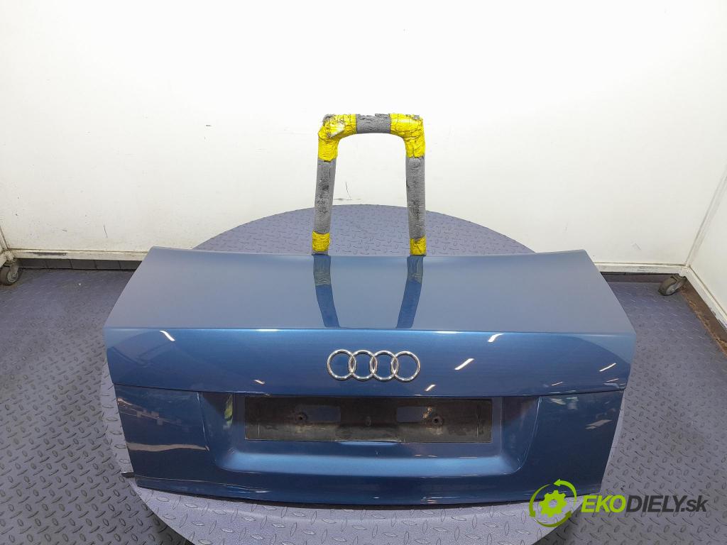 Audi A4 2001 zadna dveře kufra: kufra:
