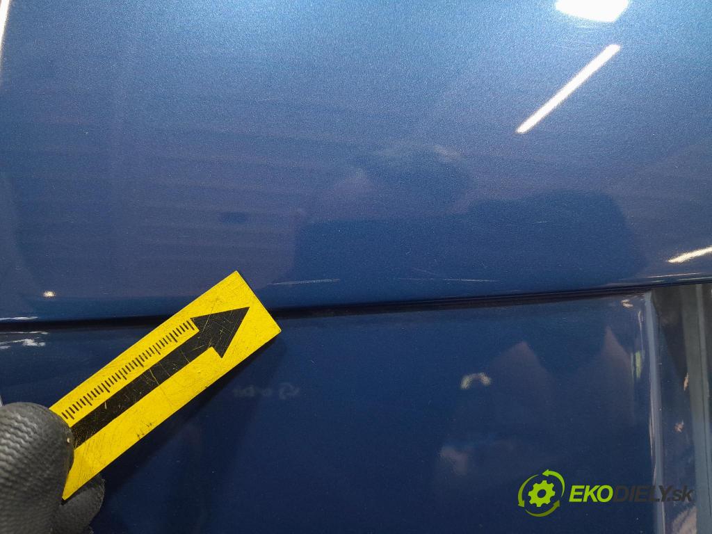 Audi A4 2001 zadna dveře kufra: kufra: