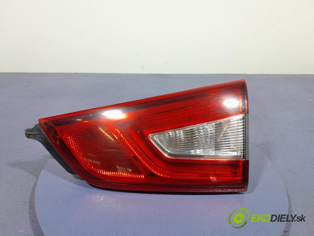 Nissan Qashqai 2017 světlo Zad: Práva: Uvnitř 265504EA5C