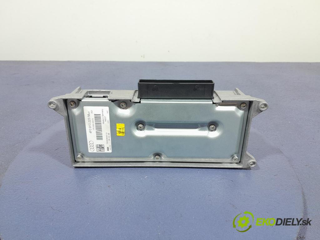 Audi A6 2008 Zesilovač: 4F0910223M