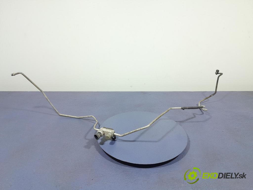 Toyota Avensis 2011 trubka Klimatizace: 88710-05410