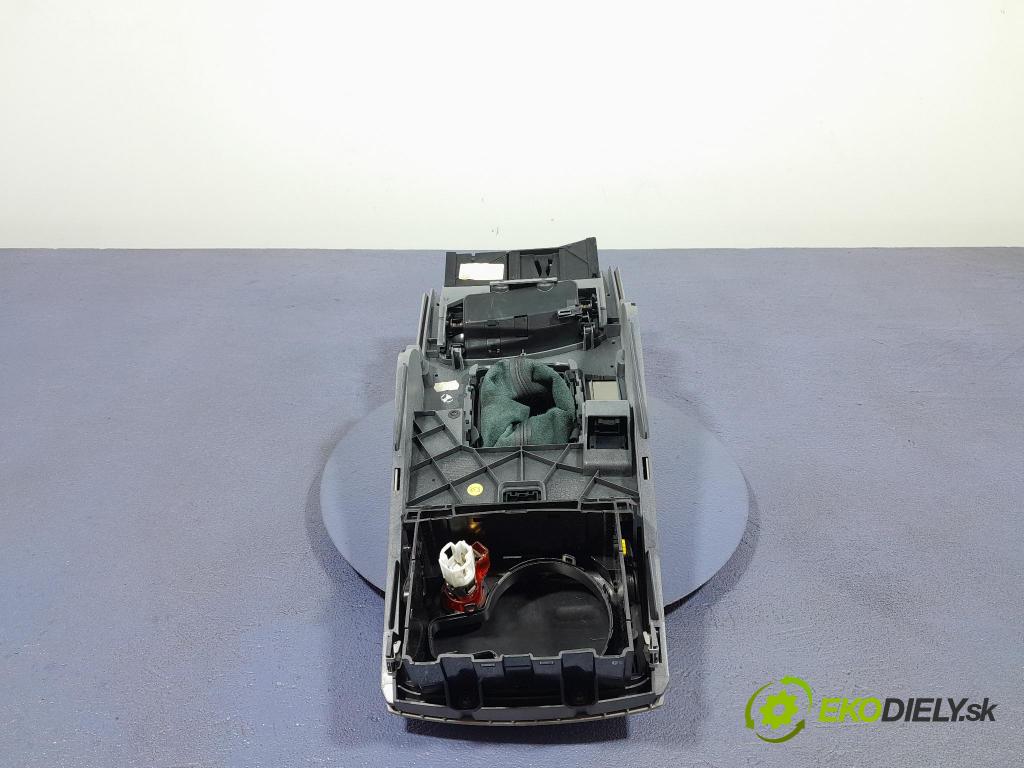 Audi A6 2008 tunel Stredný: 4F1864261
