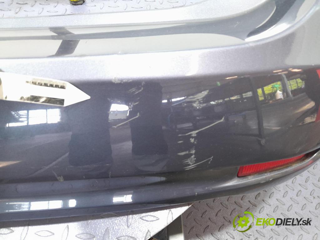 Toyota Avensis 2011 nárazník zad