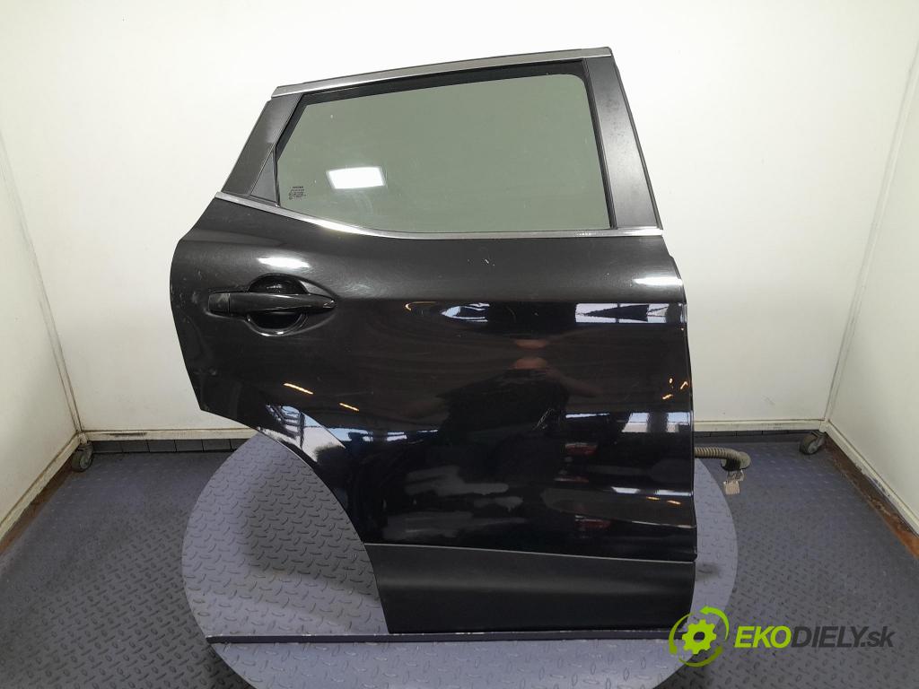 Nissan Qashqai 2017 dvere zad pravé