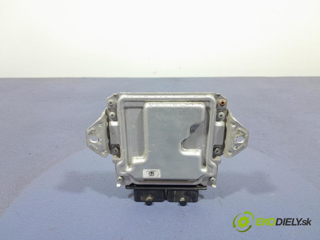Suzuki Swift 2012 riadiaca jednotka Motor: 33910-69L01