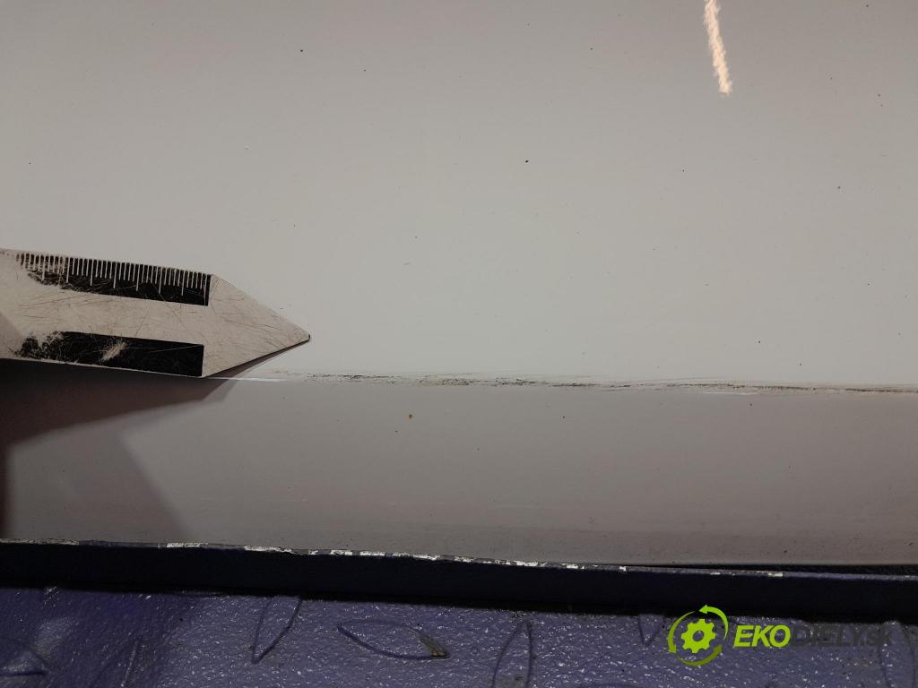 Suzuki Swift 2012 dvere zad pravé