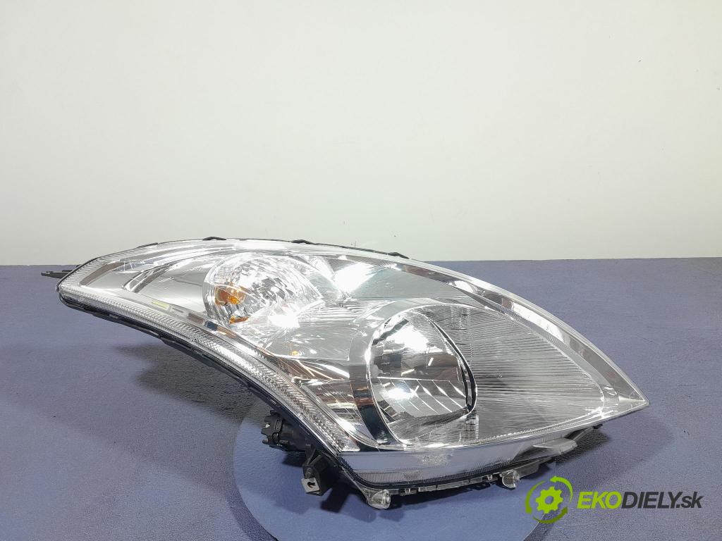 Suzuki Swift 2012 Reflektor: v pravo: