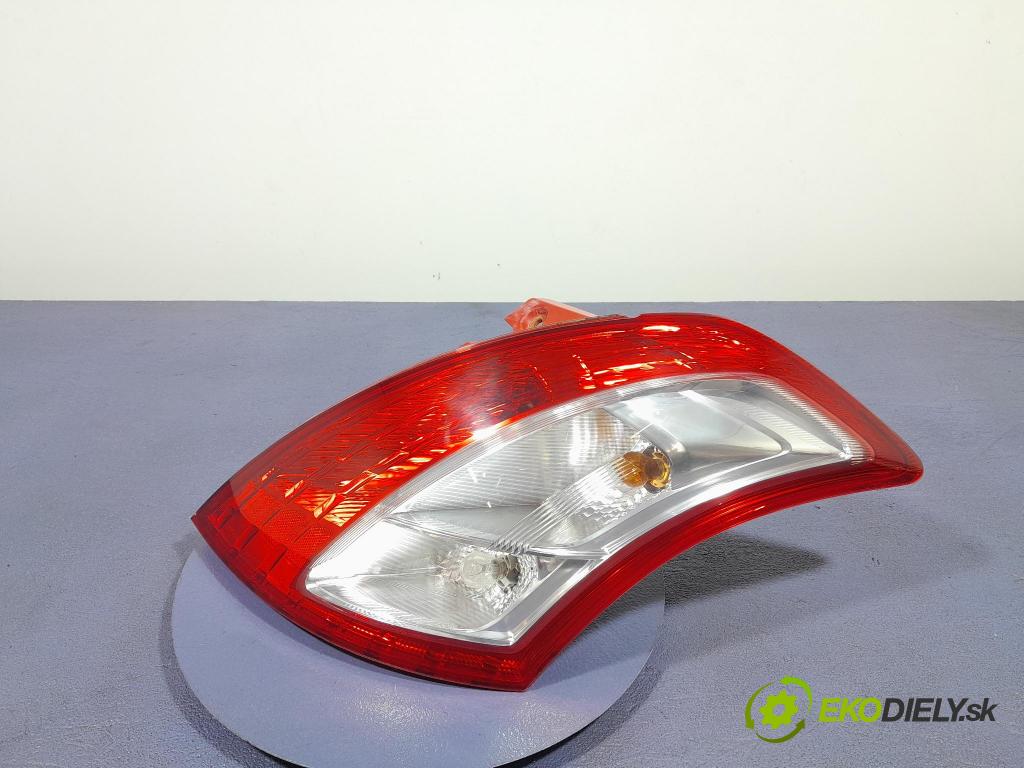 Suzuki Swift 2012 svetlo / reflektor zad Prava: Vonkajsia: