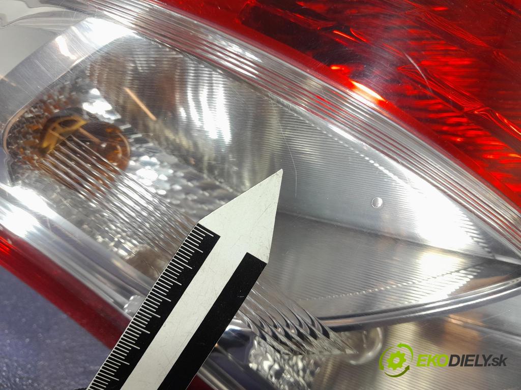 Suzuki Swift 2012 svetlo / reflektor zad ľavá Vonkajsia: