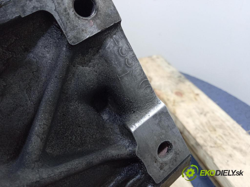 Toyota Avensis 2002 prevodovka Manualna 