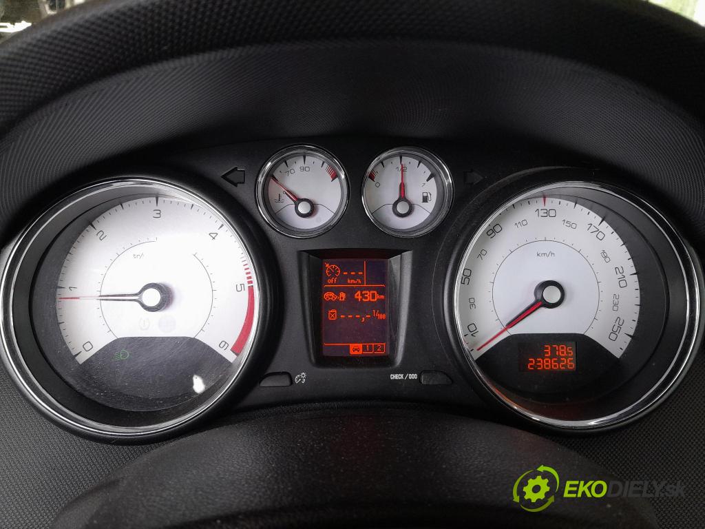 Peugeot 308 2013 prístrojovka/ budíky 