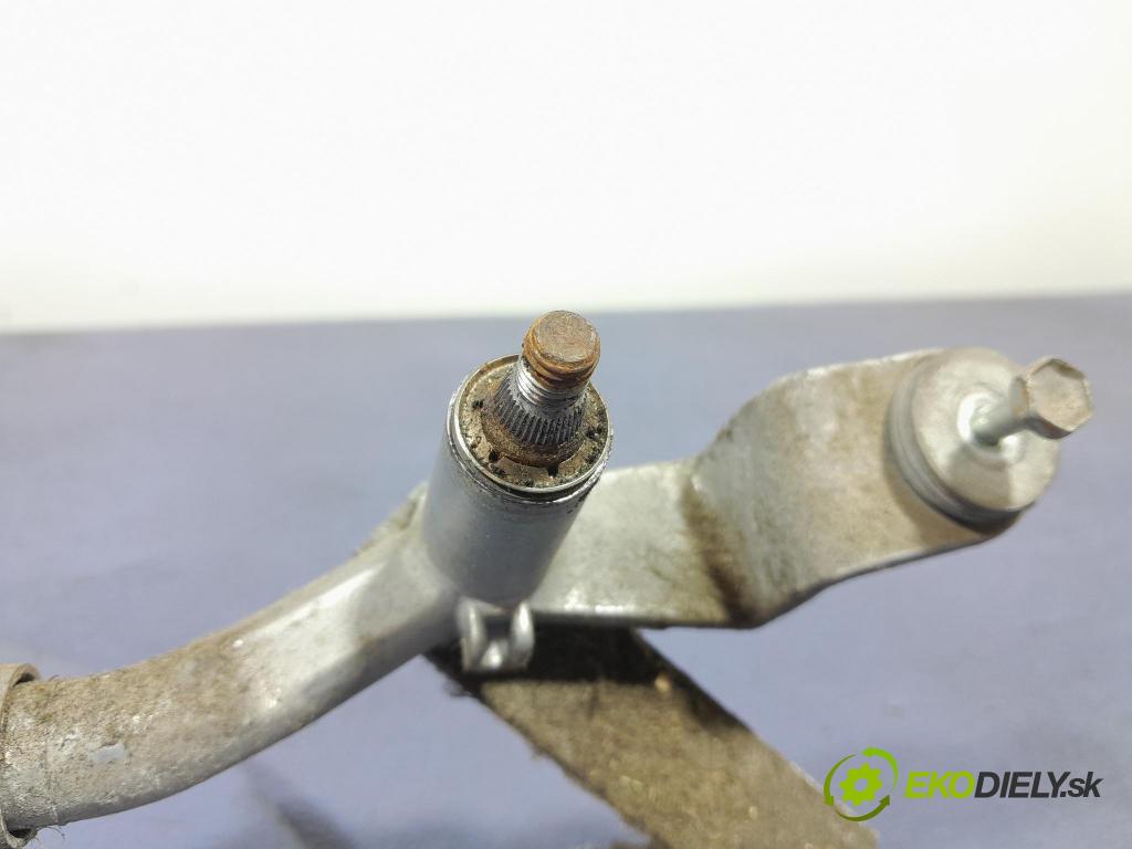 Suzuki Swift 2012 mechanizmus motor: Stierače: Predné 38110-68L00