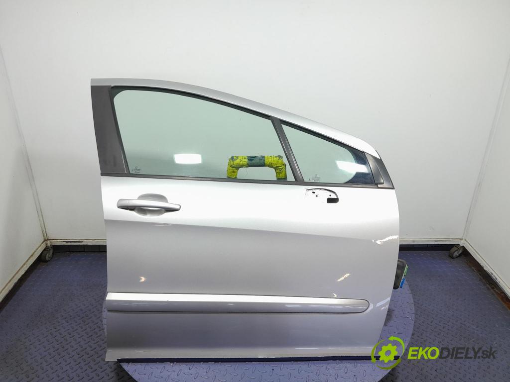 Peugeot 308 2013 dveře před prave
