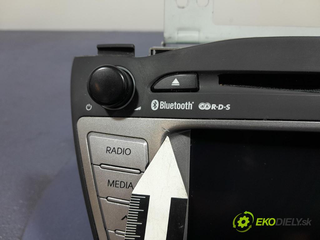 Hyundai Ix35 2011 Radio I Navigácia: 96560-2Y500TAN