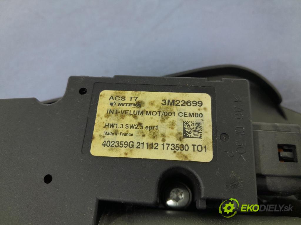 Peugeot 308 2012 Střešní okno: 9675138480