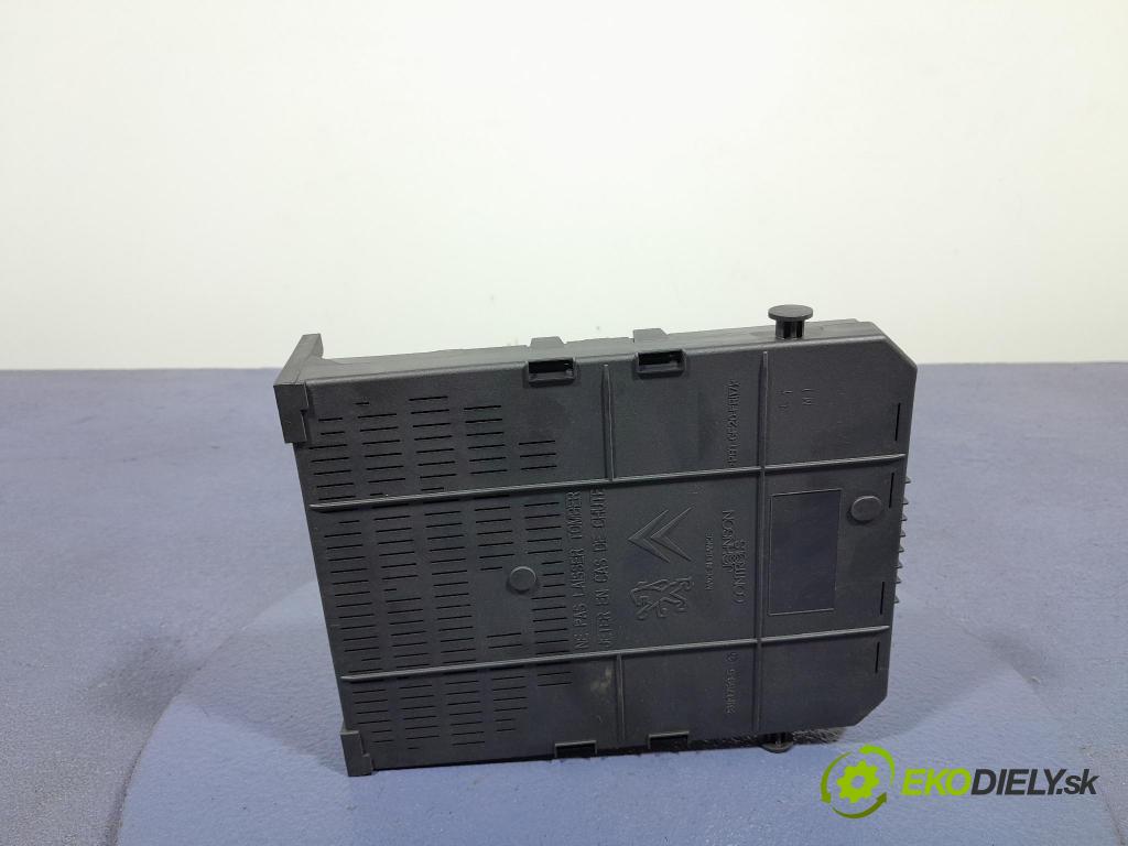 Peugeot 308 2013 skrinka Poistky: 9678477280