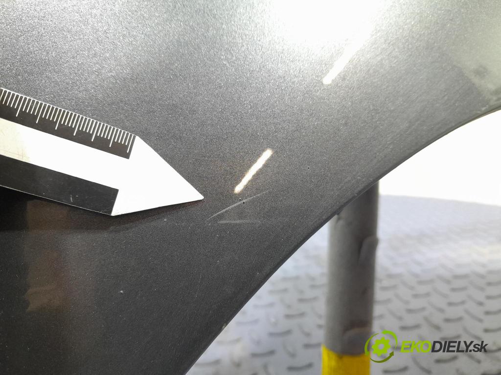 Peugeot 308 2012 blatník Predné v pravo: