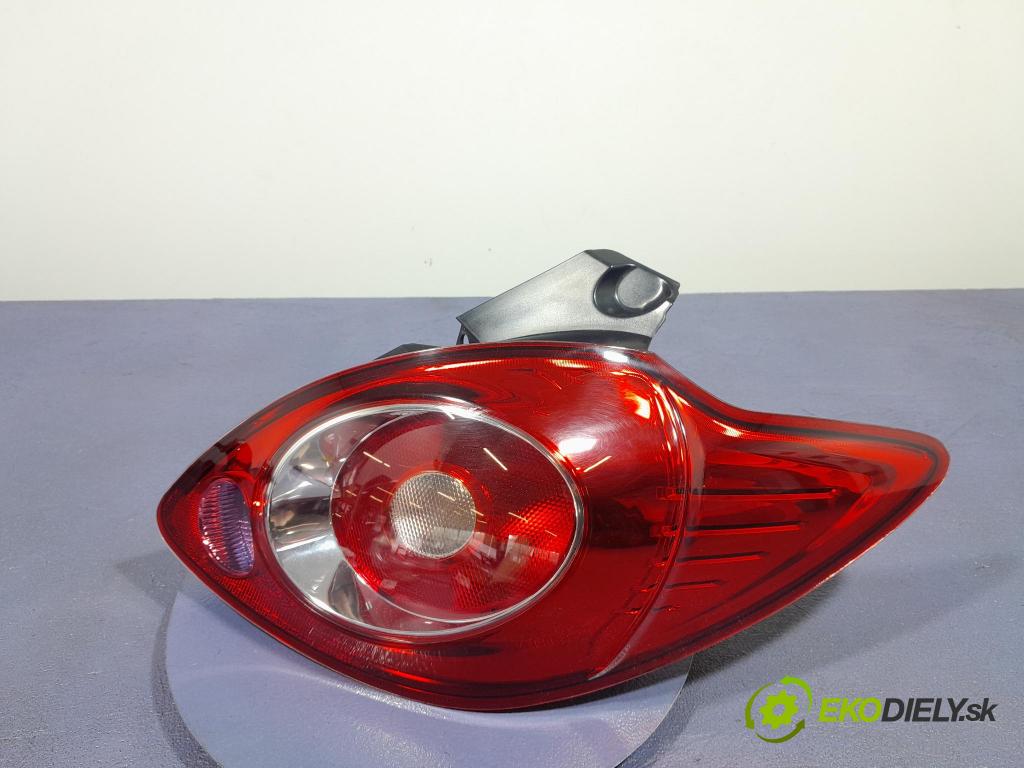 Ford Ka 2015 svetlo / reflektor zad Prava: Vonkajsia: 51793258
