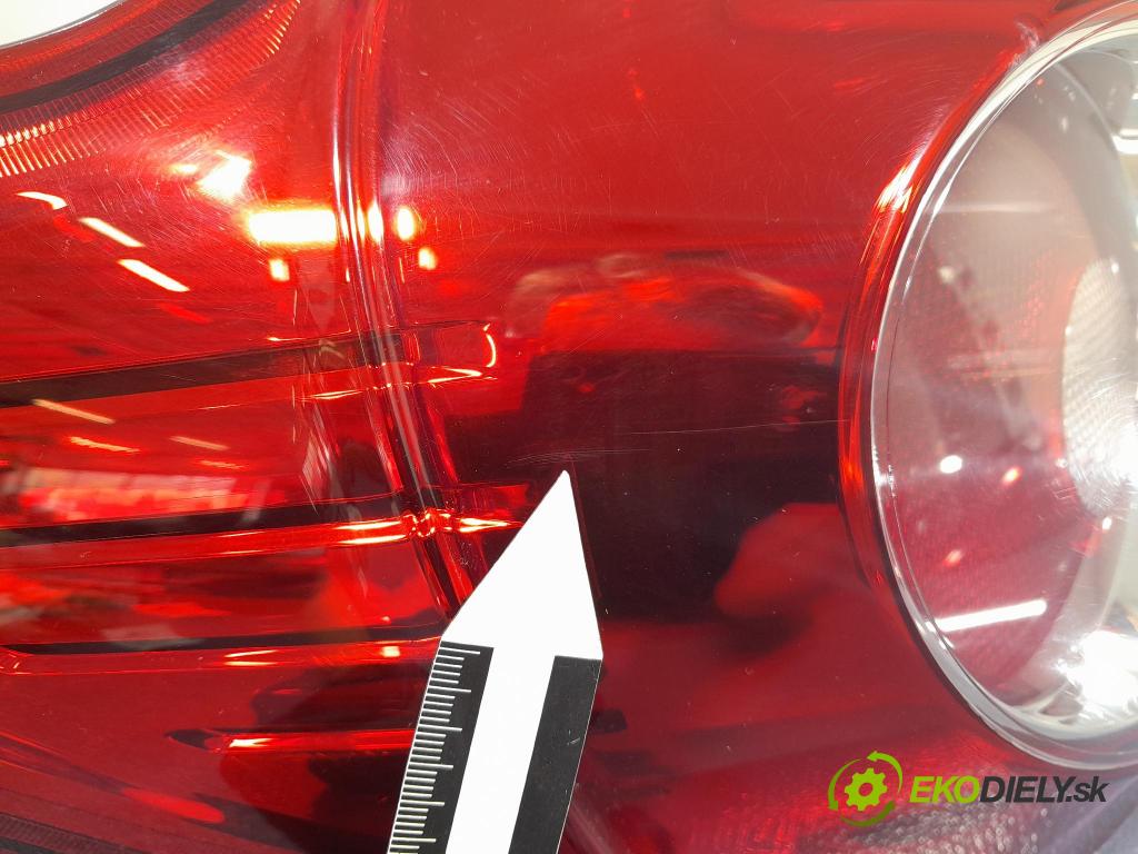 Ford Ka 2015 svetlo / reflektor zad ľavá Vonkajsia: