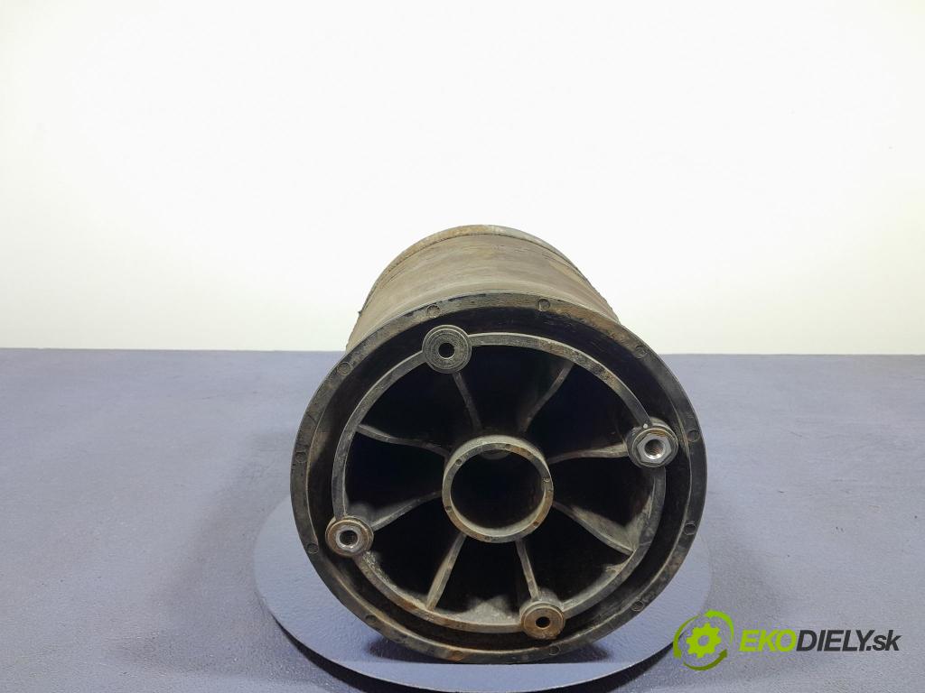 Renault Midlum 2011 airbag Pozastavenia: 