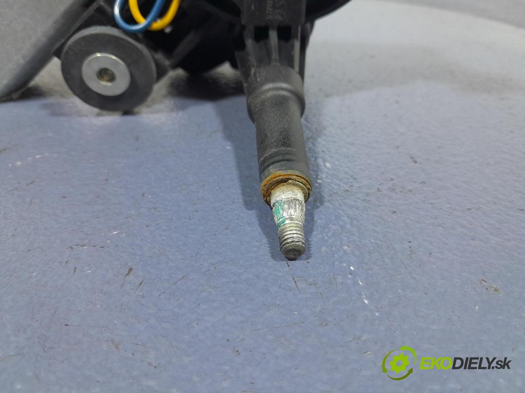 Ford Ka 2015 motor: Stierače: zad MS259600-1371