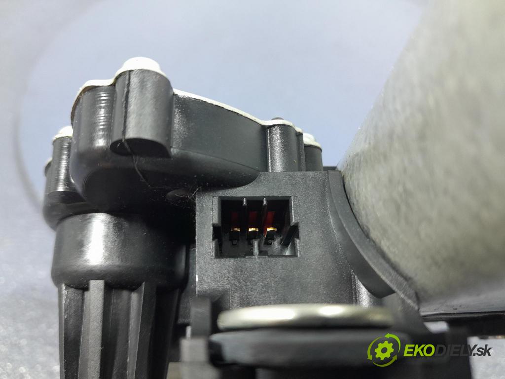 Ford Ka 2015 motor: Stierače: zad MS259600-1371