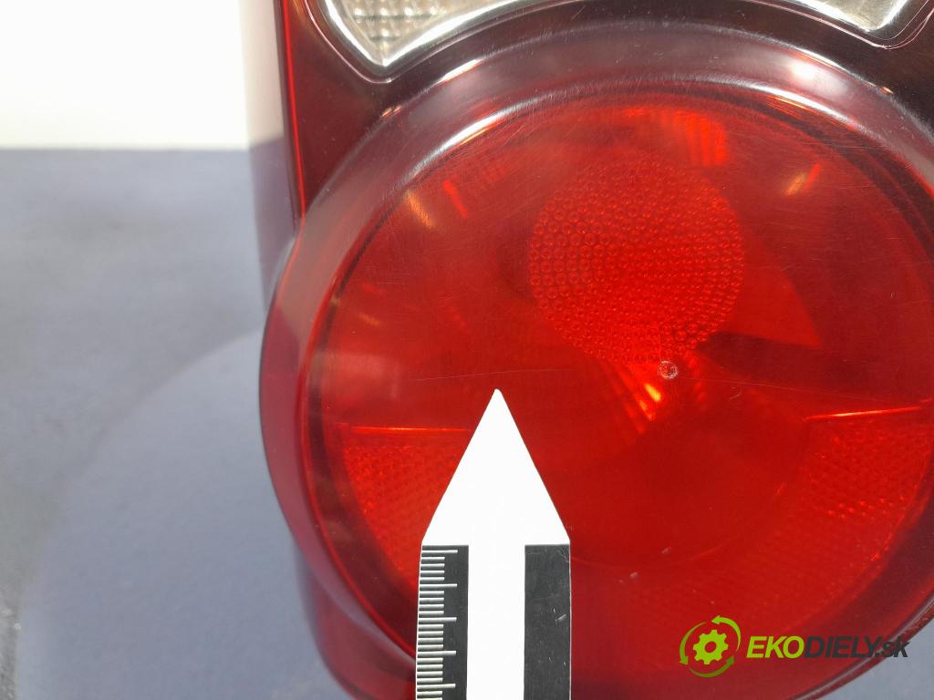 Peugeot Partner 2018 světlo Zad: levá Mimo: 9680608080