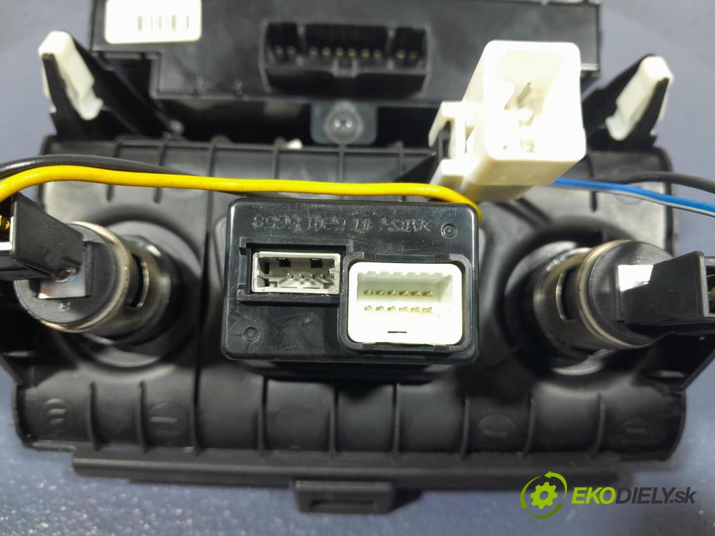 Hyundai Ix35 2011 Přepínač Křesla 93310-2Y100