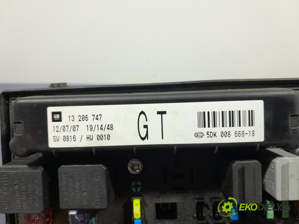 Opel Astra 2007 skrinka Poistky: 13206747