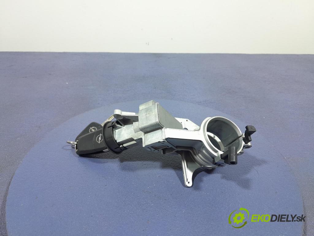 Opel Astra 2007 Spínač zapalování. N0501881