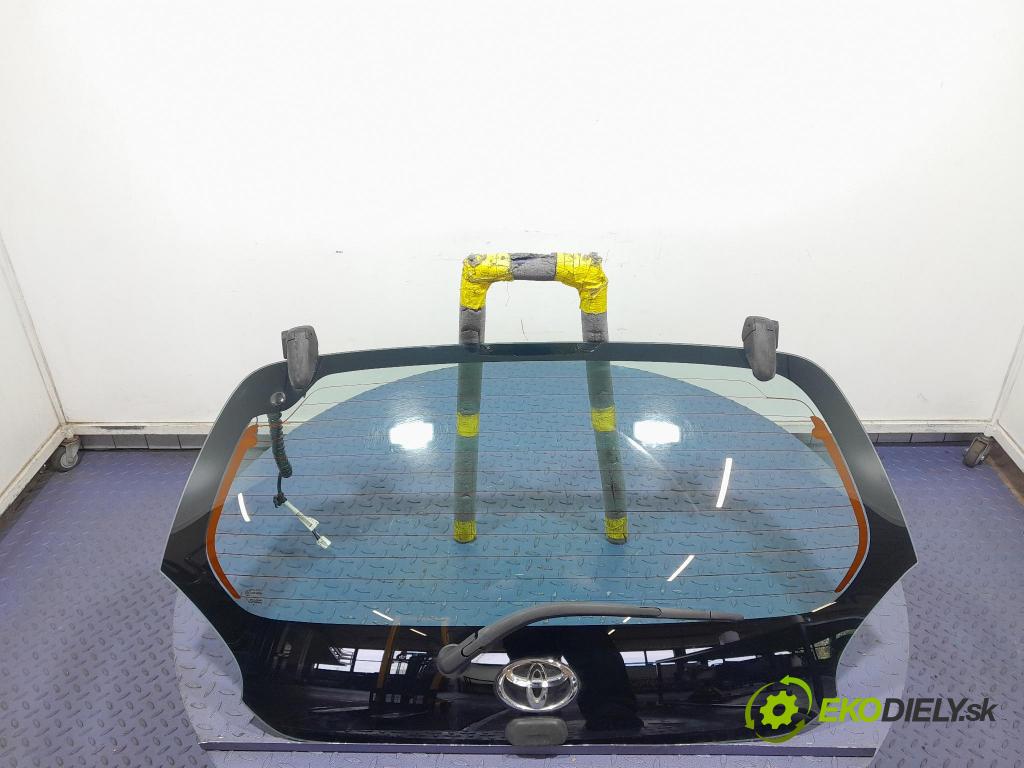 Toyota Aygo 2011 zadna dveře kufra: kufra: