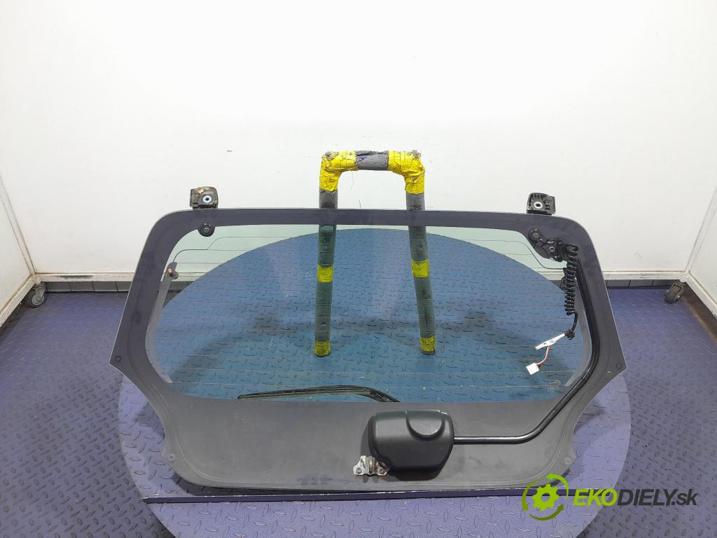 Toyota Aygo 2011 zadna dveře kufra: kufra: